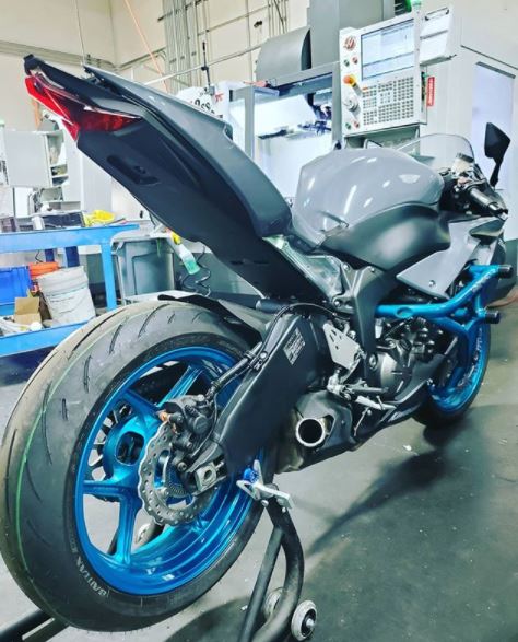 ZX-6R (13-23) デザインが美しい IMPAKTECH製 スタントケージ｜AxxL