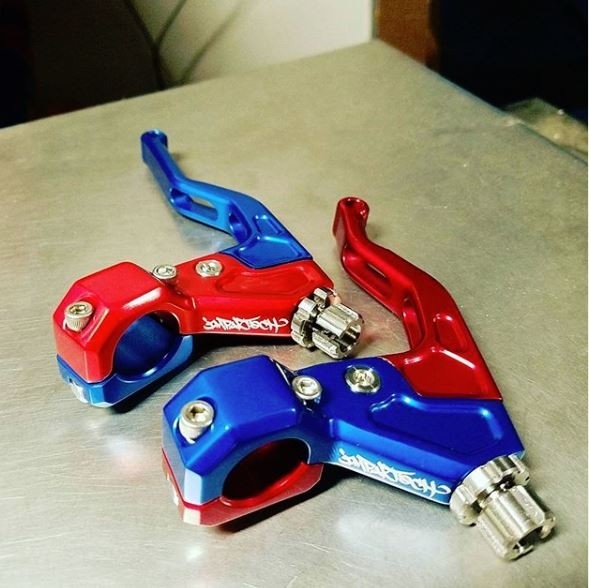 スタント車両には必須 !! クラッチを軽くする EZ PULL クラッチ| AxxL