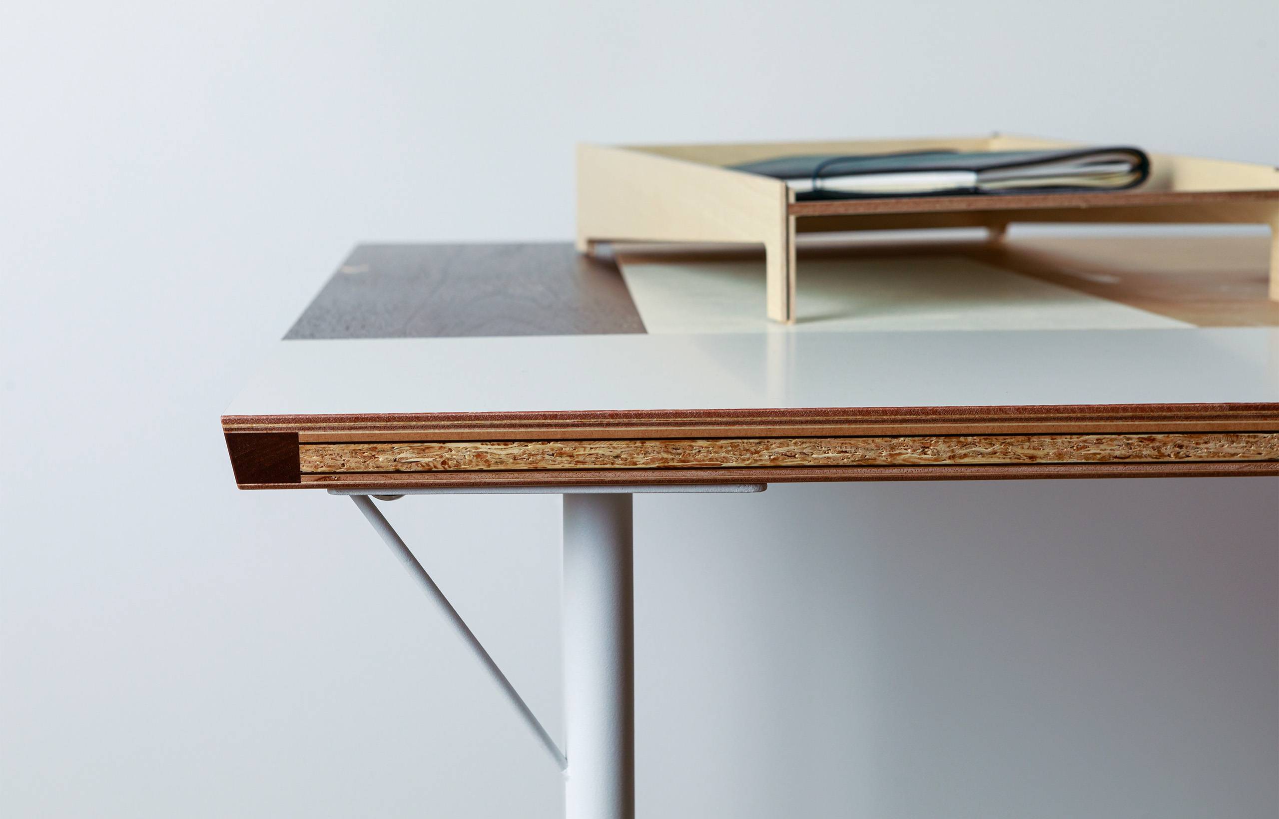 BORDERLESS | ボーダレス [公式 (Official)] Product FeELページ