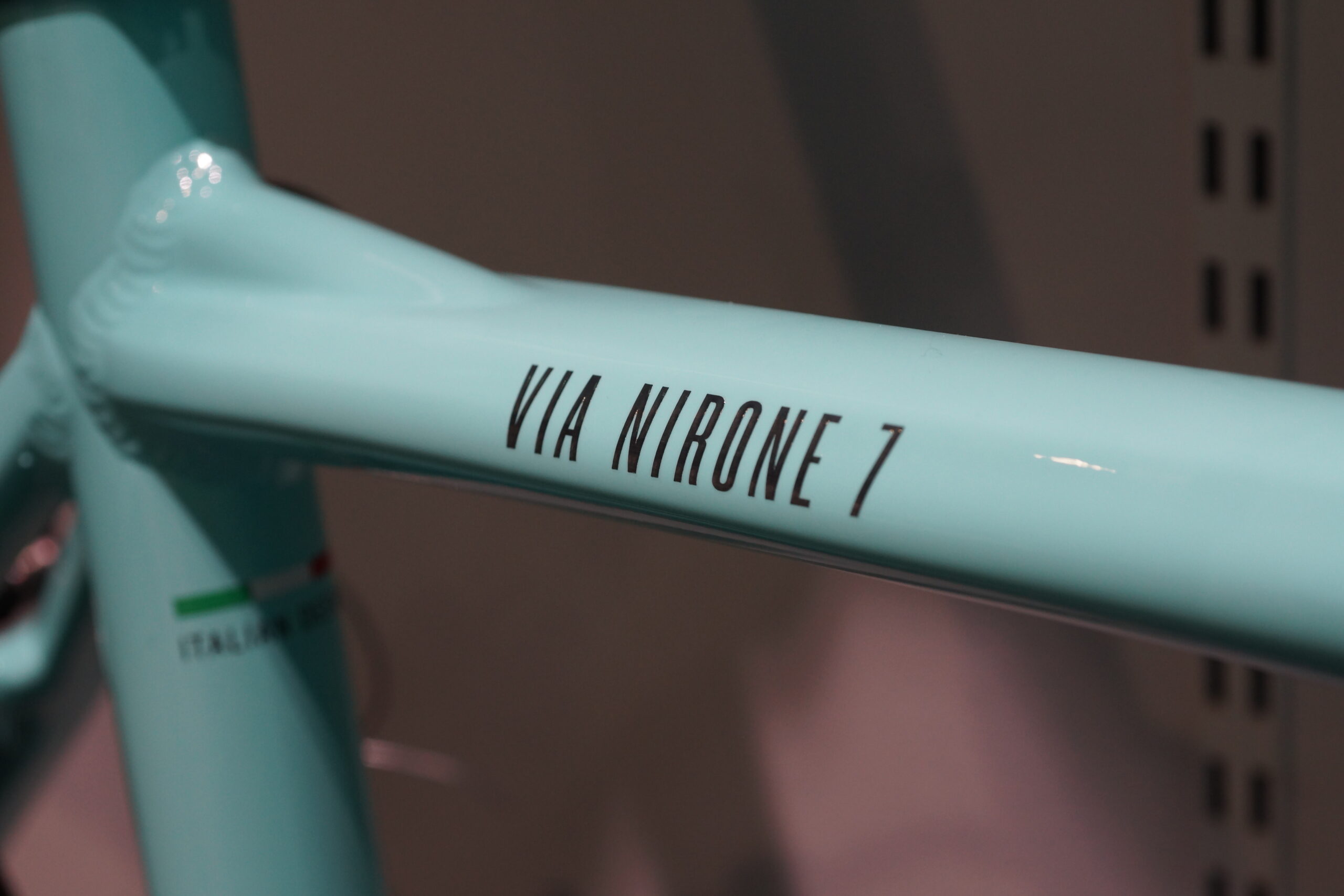 横浜】解説 VIA NIRONE 7 MS-R9 - BIANCHI-STORE