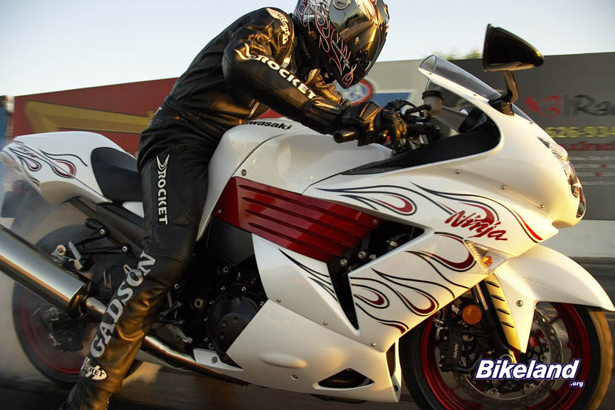 2007 ZX-14 Pics @ ZX-14.com