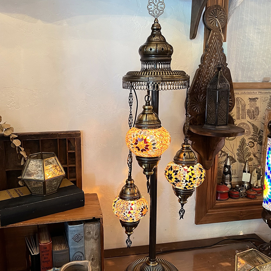 モザイクシャンデリアスタンドランプ 3灯 全高94cm アンバー E17/15W