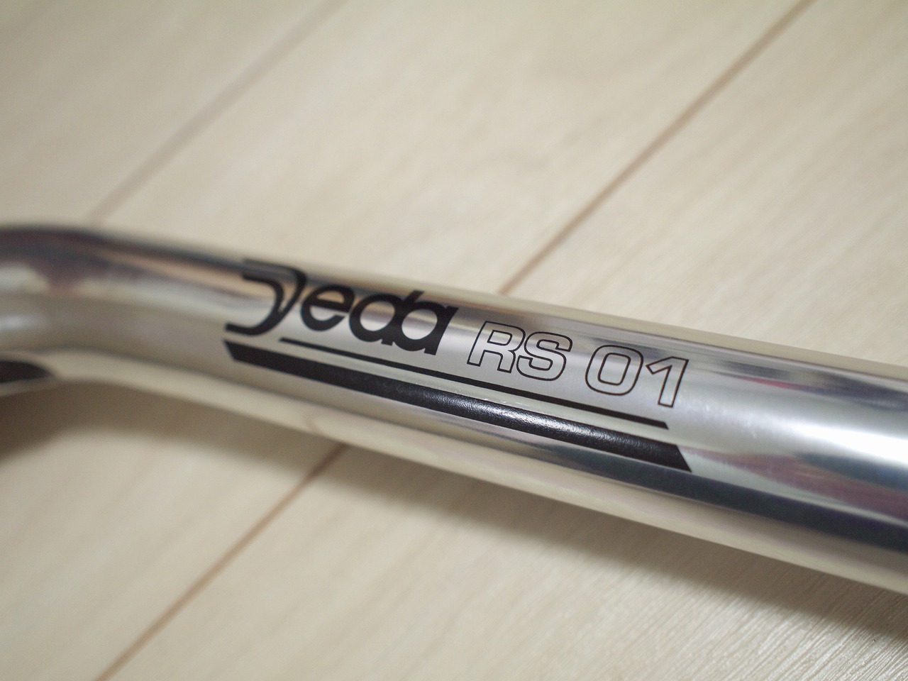 クロモリ”Raleigh Carlton N”のシートポストを”Deda RS01″に | Groove