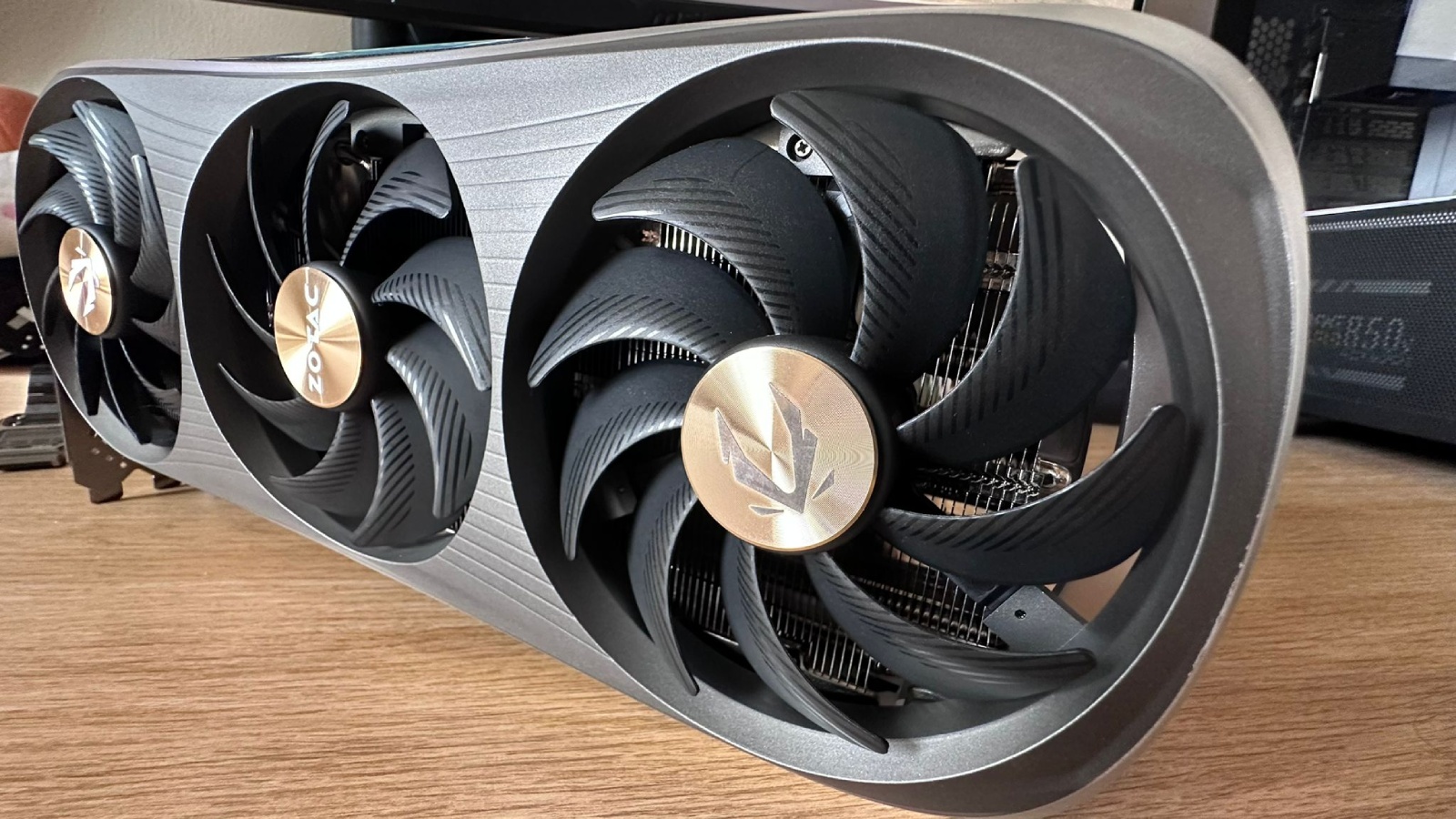 Zotac RTX 4090 Amp Extreme AIRO review: No melting required - Dexerto