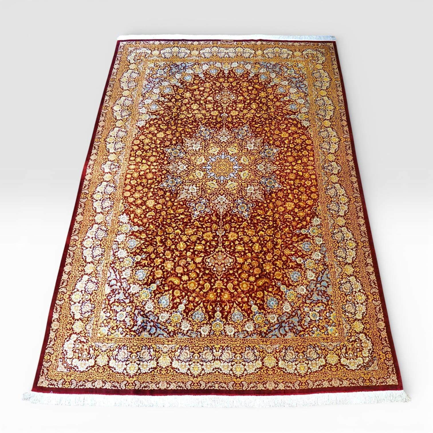 ペルシャ絨毯 クム産 シルク 100% - Decorworks