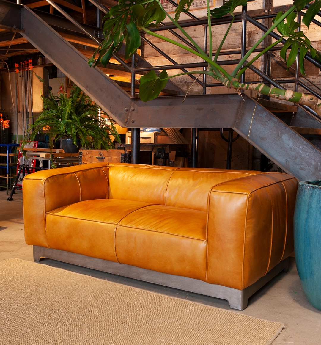 空間の主役になるソファ | 圧倒的な存在感でこだわりの空間作りを