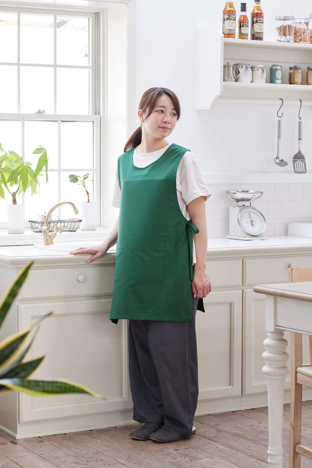 電磁波防止エプロン｜これまで遮蔽困難とされていた低周波電磁場にも有効！