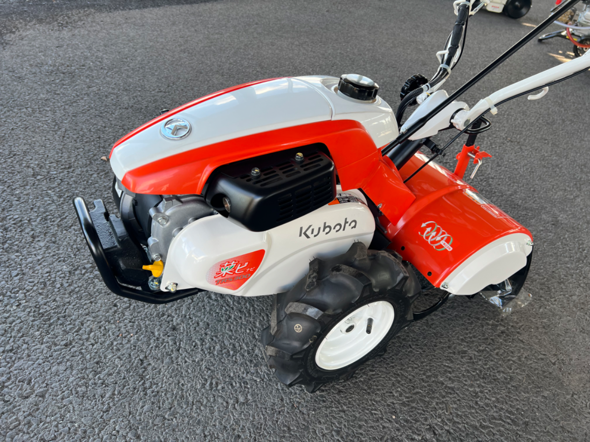 超美品✨ クボタ TRS300 菜ビ 耕運機 1回使用 直接引取可 久留米市 楽天市場】【受注生産】 クボタ 耕運機 TRS300-HD 菜ビSmile 一軸正逆