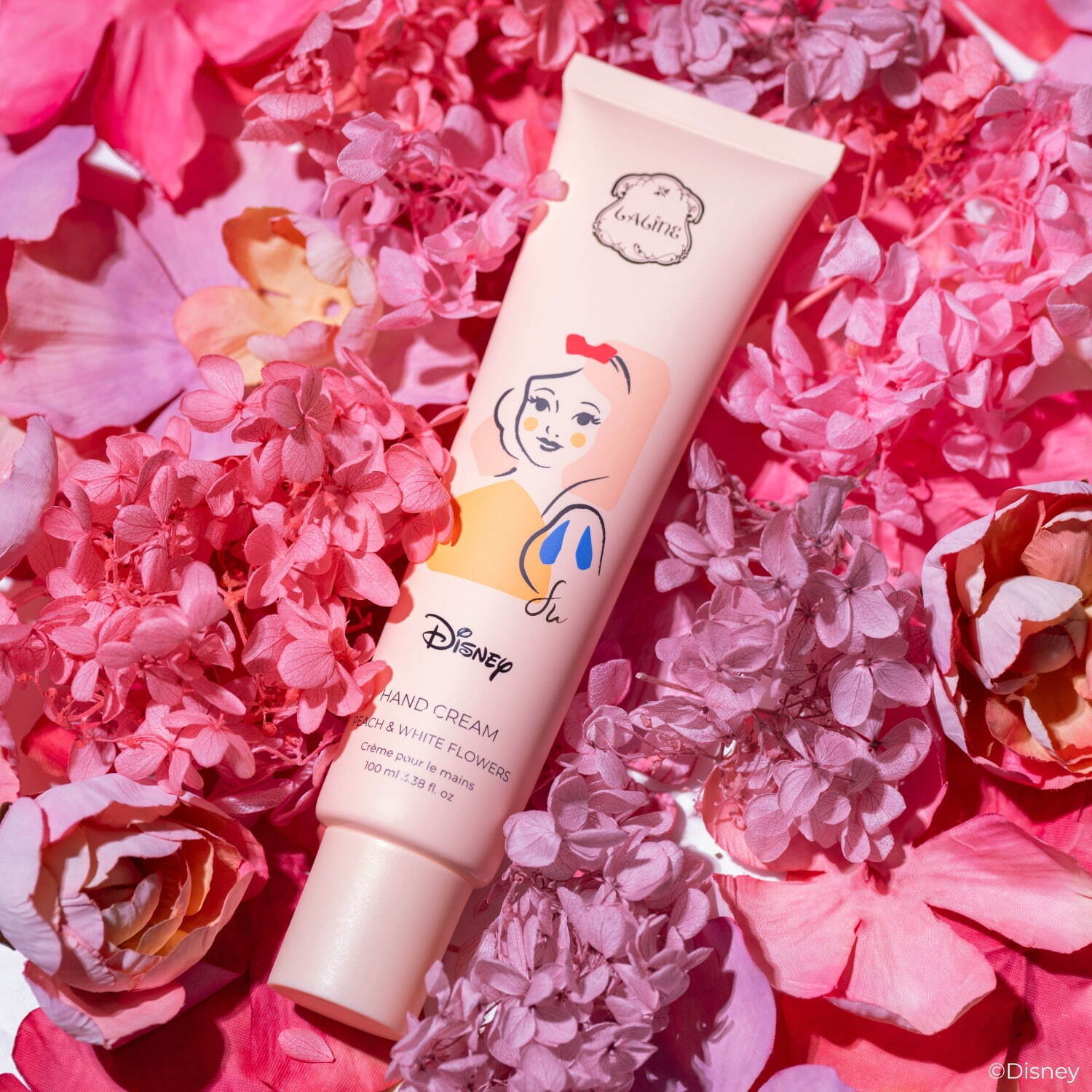 ラリンからディズニー「白雪姫」着想25年春ボディケア、花々の香り