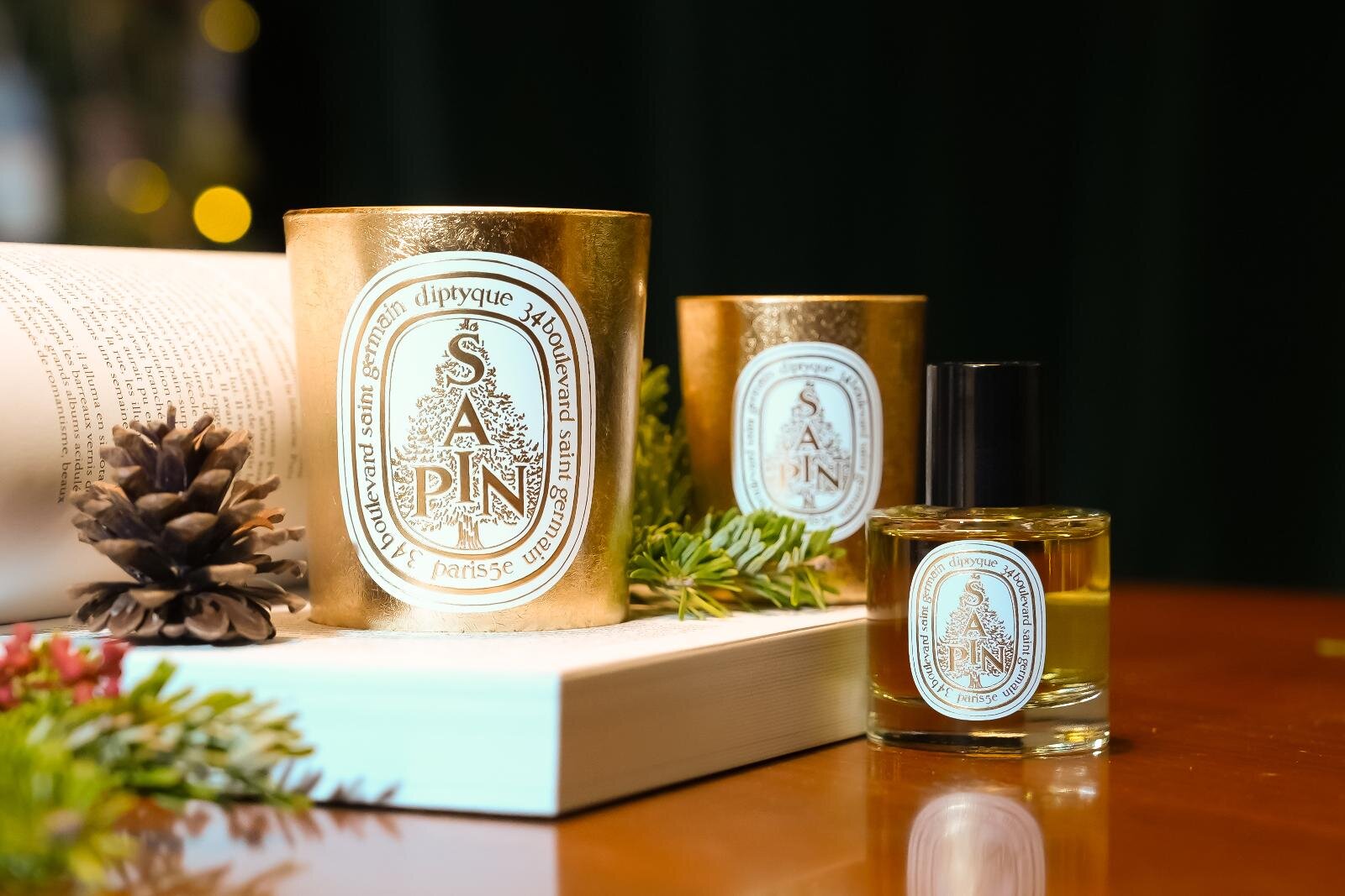 ディプティック2025年クリスマスコフレ第2弾“おとぎ話着想”黄金パケの
