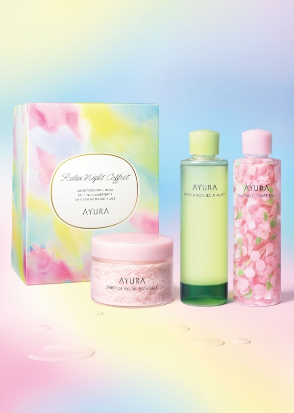 アユーラの入浴剤3種を詰めたクリスマスコフレ、美容液で作られた