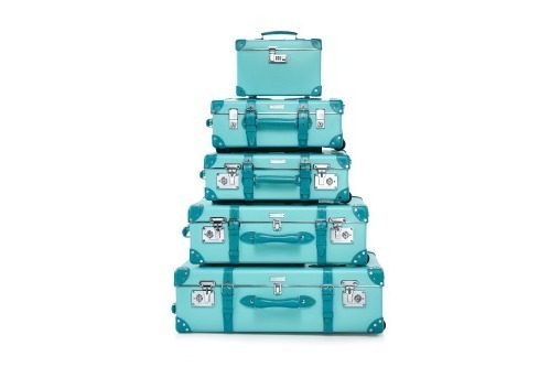 ティファニー×グローブ・トロッターのレザートラベルケース、上品な