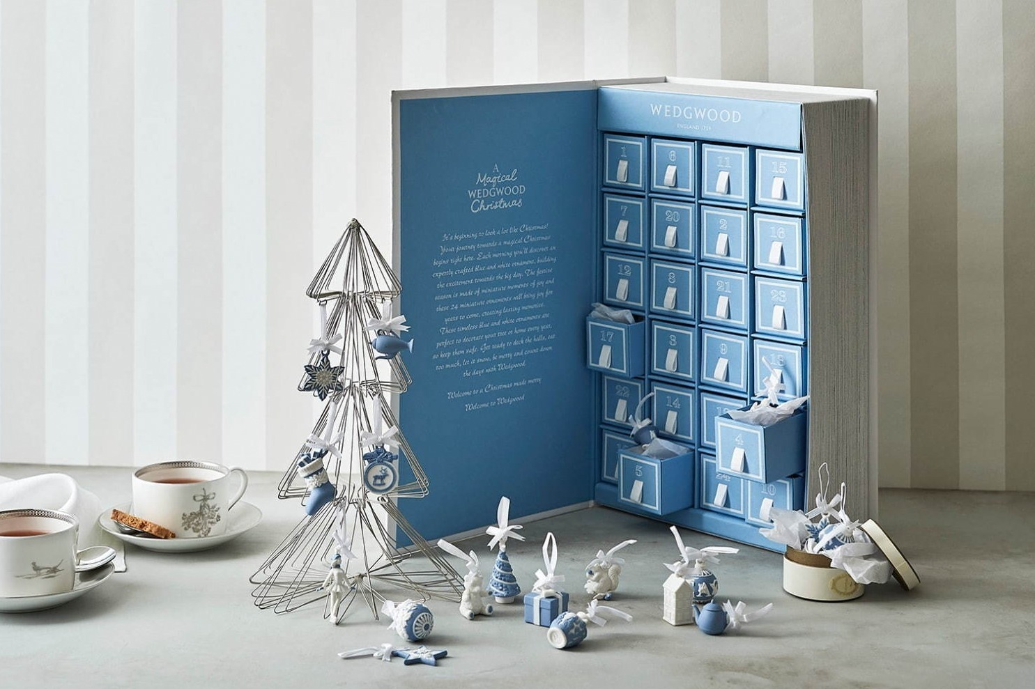 ウェッジウッド“ミニオーナメント入り”「アドベントカレンダー