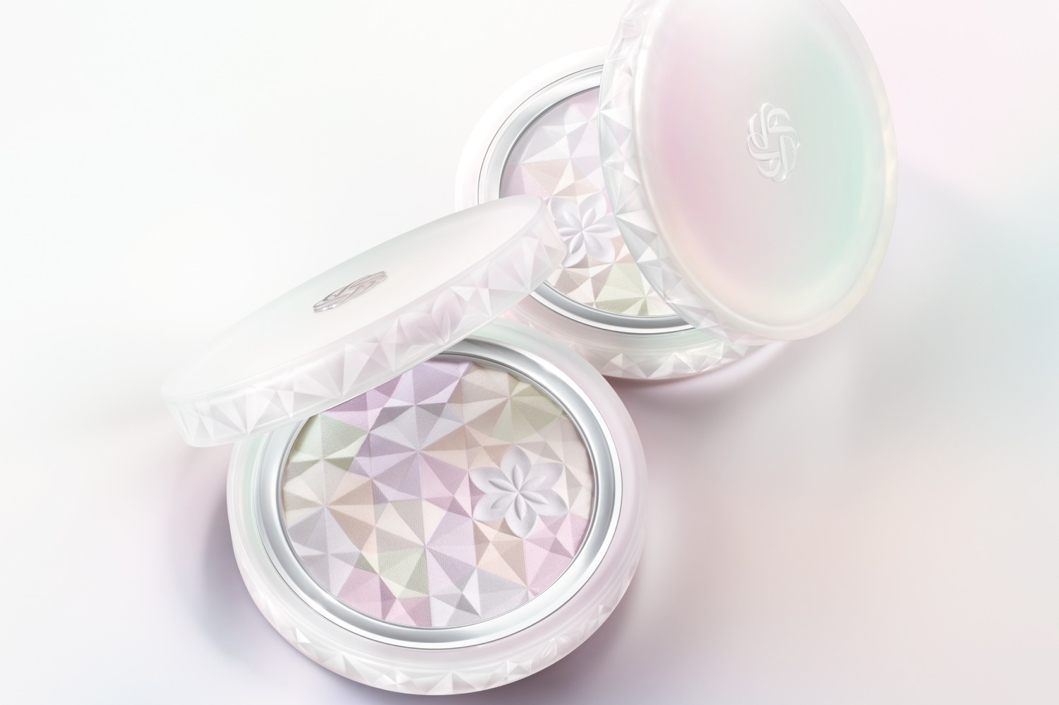 コスメデコルテからカラフルフェイスパウダー「AQ オーラ リフレクター