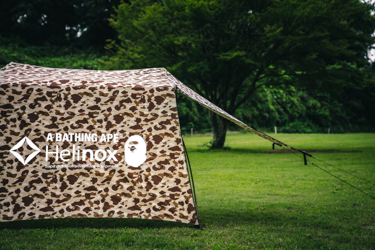 アウトドアレーベル「ア キャンピング エイプ」誕生、ヘリノックスや