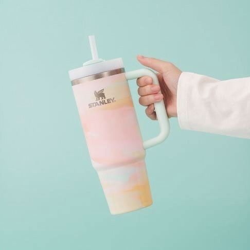 アフタヌーンティー×スタンレーのコラボタンブラー、淡いブルーや