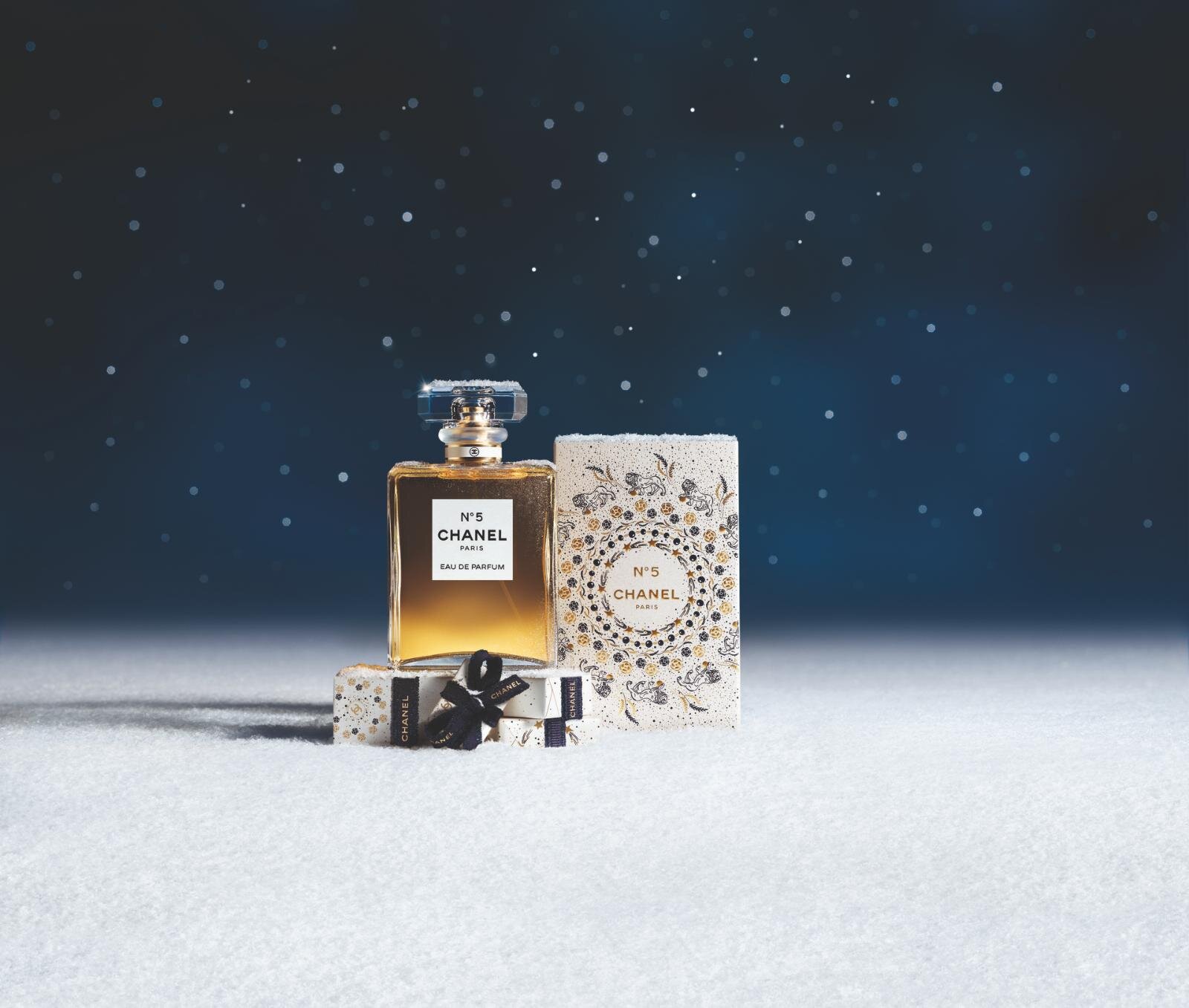 シャネル2025年クリスマスコフレ“星空のきらめき”パール入りボディ
