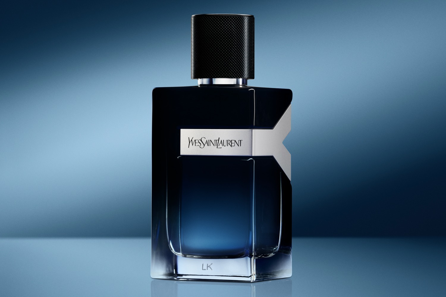 イヴ・サンローラン23年秋メンズ香水「MYSLF オーデパルファム」爽やか