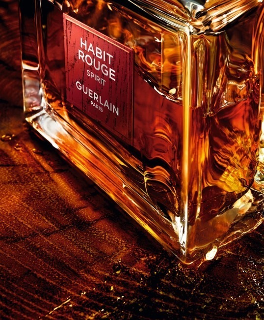 ゲラン×コニャック メゾン「ヘネシー」の限定香水、名香「アビルージュ