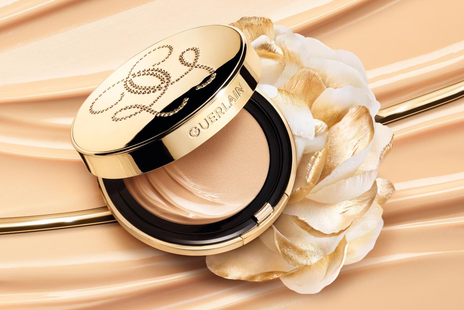 ゲラン“24Kゴールド”が輝く人気ジェルプライマー、ピンク＆ホワイト