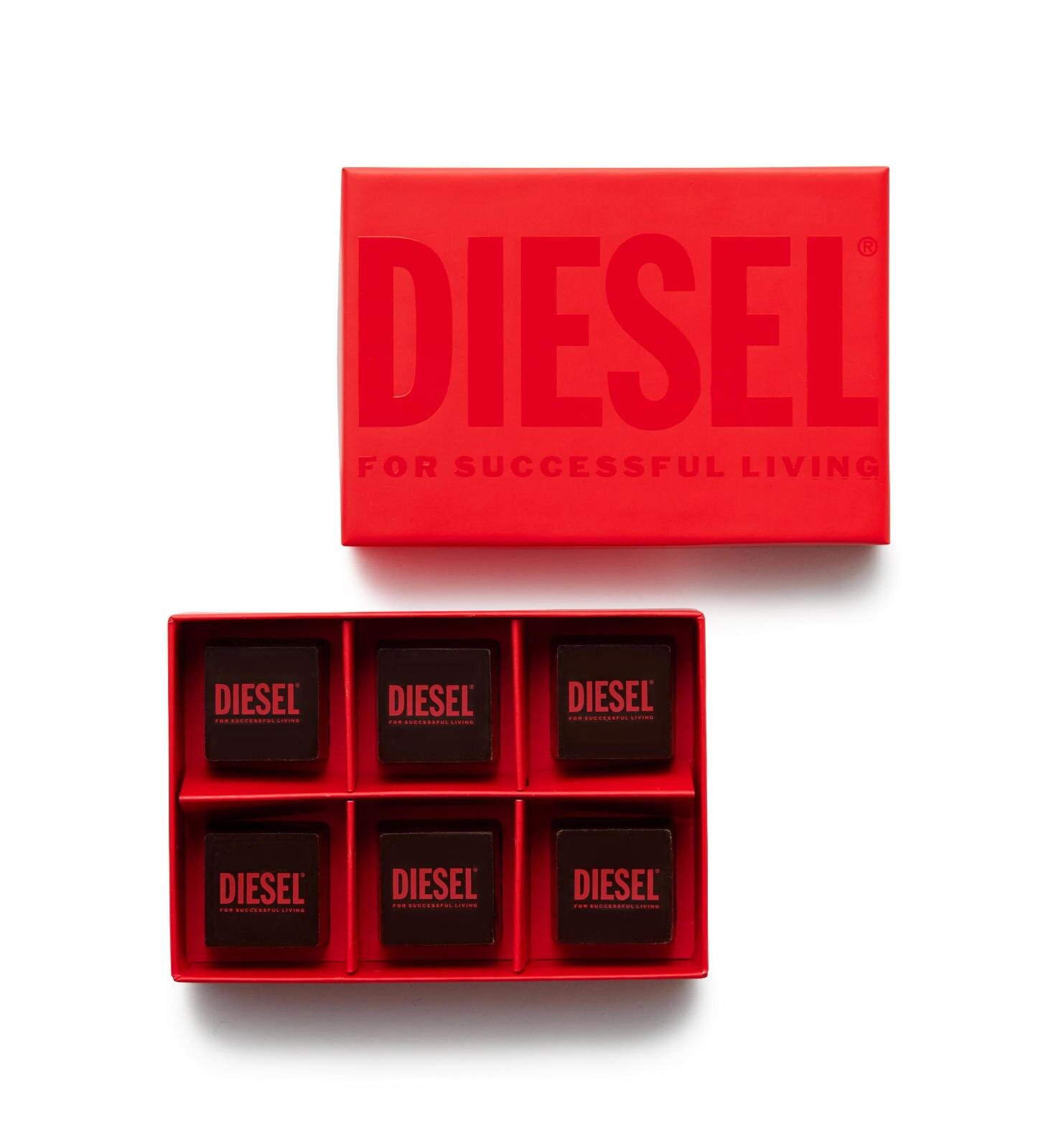 ディーゼルのバレンタインギフト - 真っ赤なハートバッグや限定