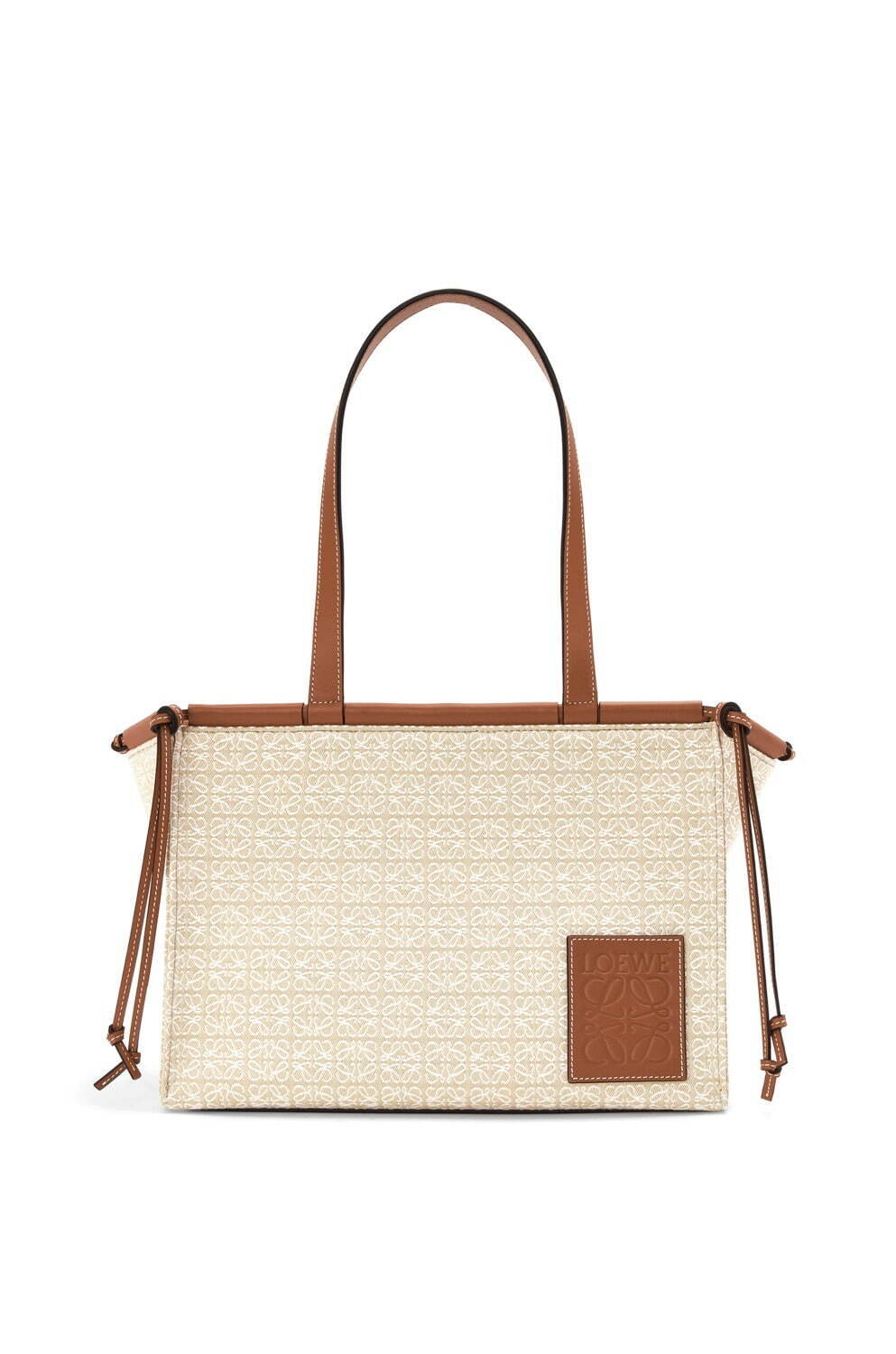 ロエベのバッグ「ハンモック」や「バルーン」Lが重なる“アナグラム”の