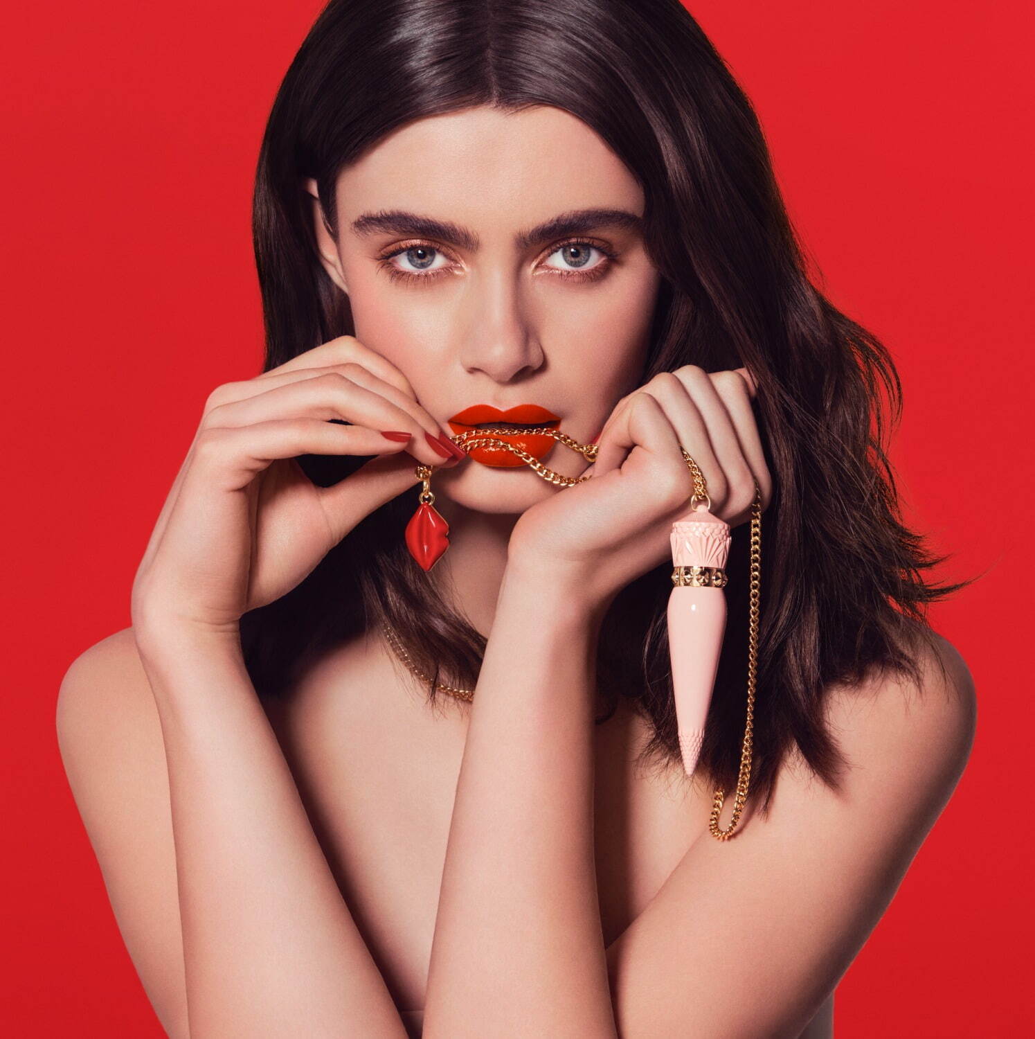 クリスチャン ルブタン「ソーグロウ リップカラー」ケース＆チャームを