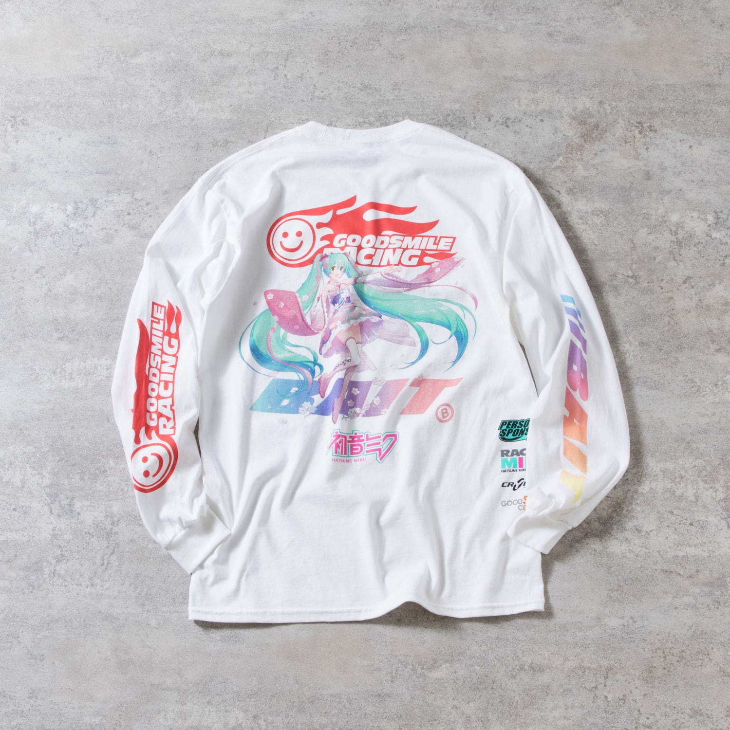 ベイト“晴れ着姿の初音ミク”を描いたTシャツ、「グッドスマイル