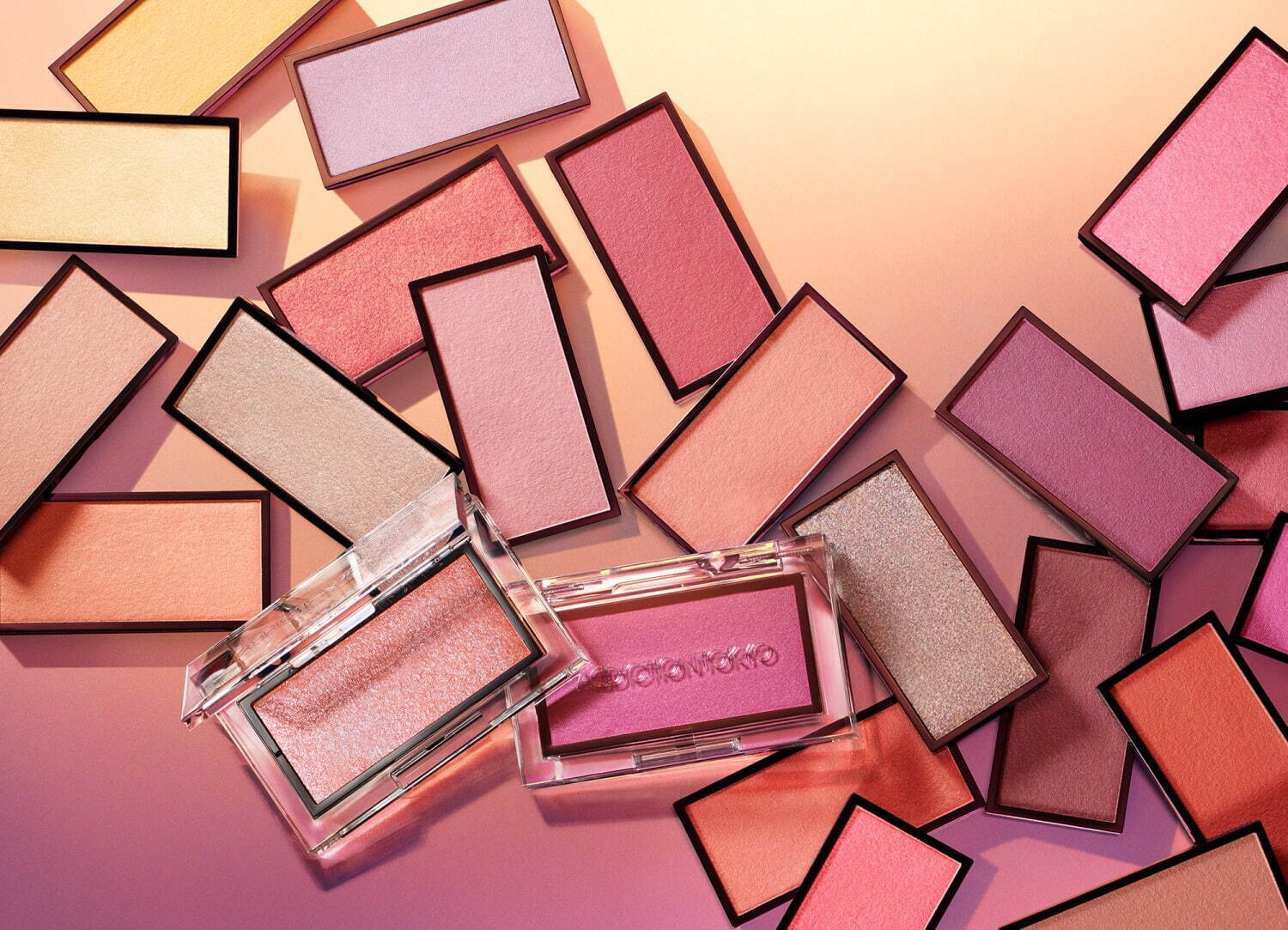 アディクション2022年春コスメ、3質感から選ぶ新チークや“移ろう空