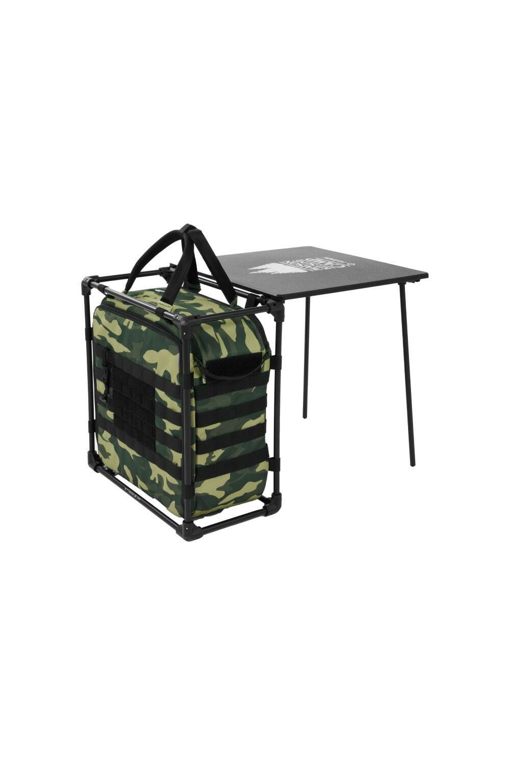 メゾン キツネ × ヘリノックスの超軽量アウトドアギア、キツネを