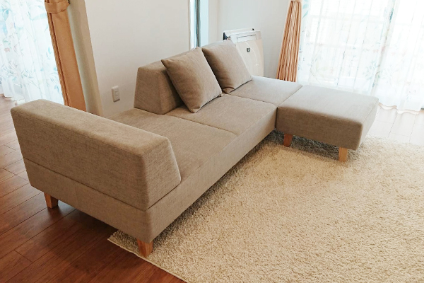 PIVO 3人掛け + PIVO スツール | お客様の声 | ソファ専門店FLANNEL SOFA