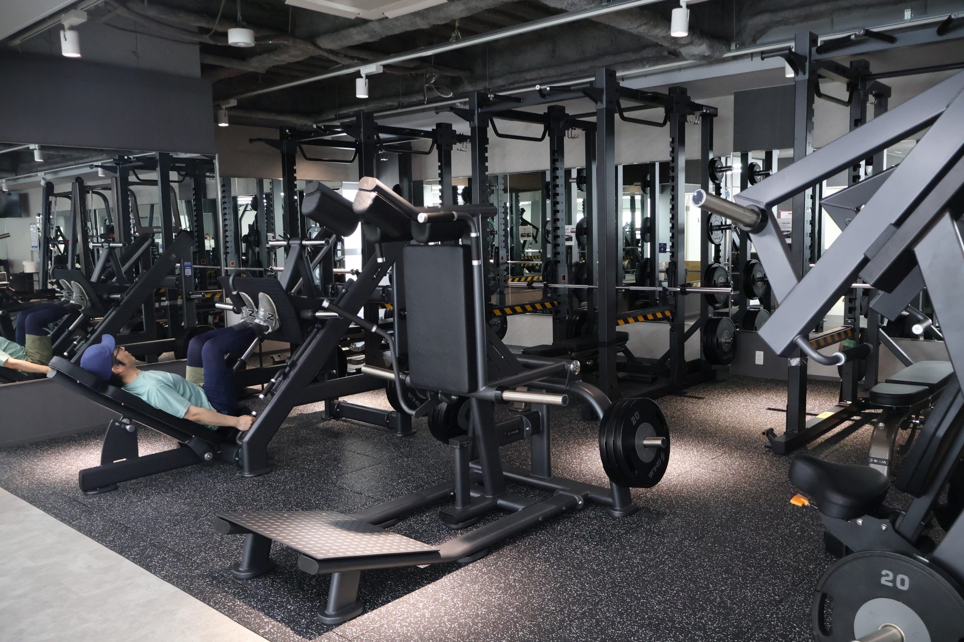 無人ビジネスのパイオニア 株式会社Fujitaka、24時間フィットネスジム