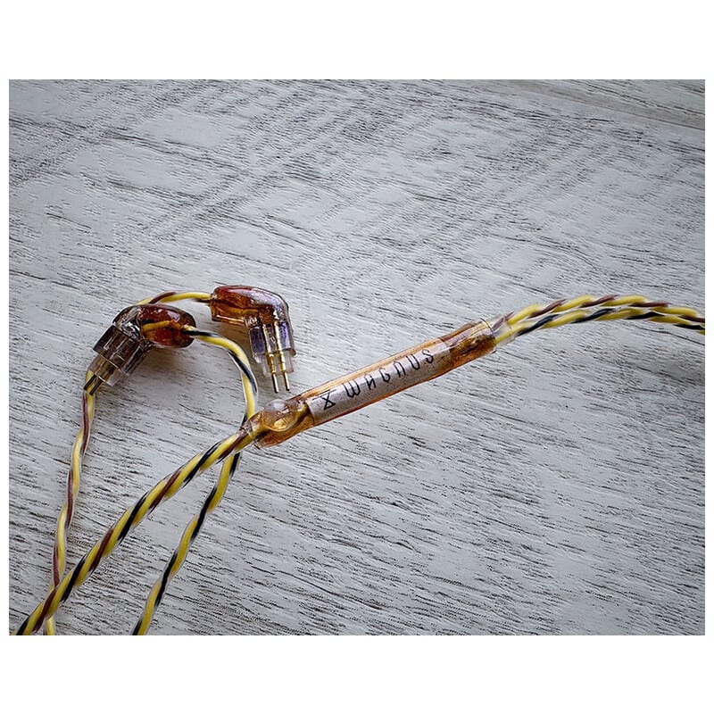 WAGNUS Harvest Moon / 4.4mm 5極 AEC製金メッキプラグ / Custom 2pin