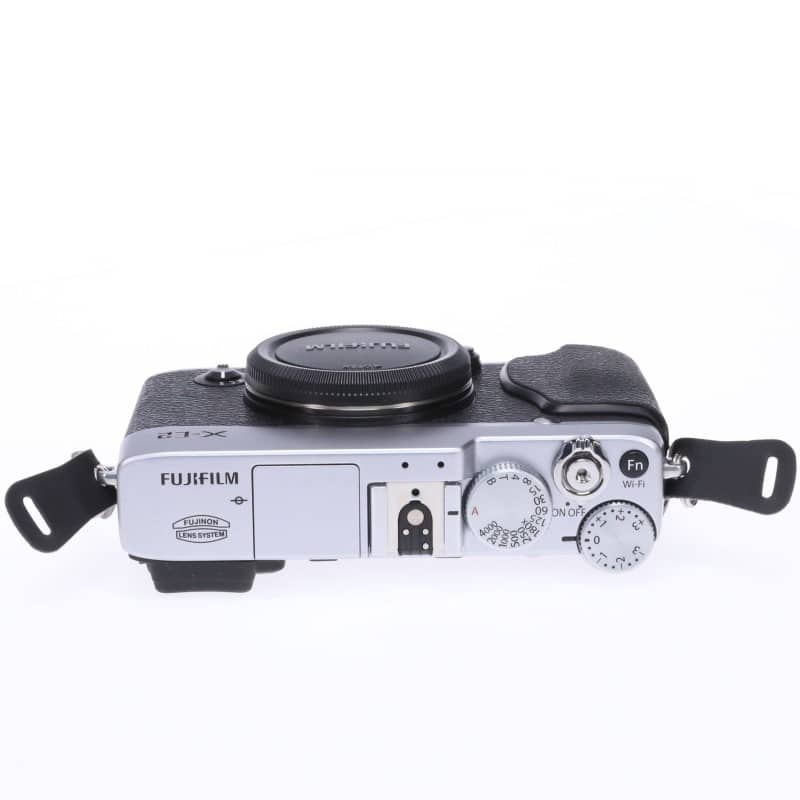富士フイルム FUJIFILM X-E2 ボディ シルバー 中古 C2120174022764