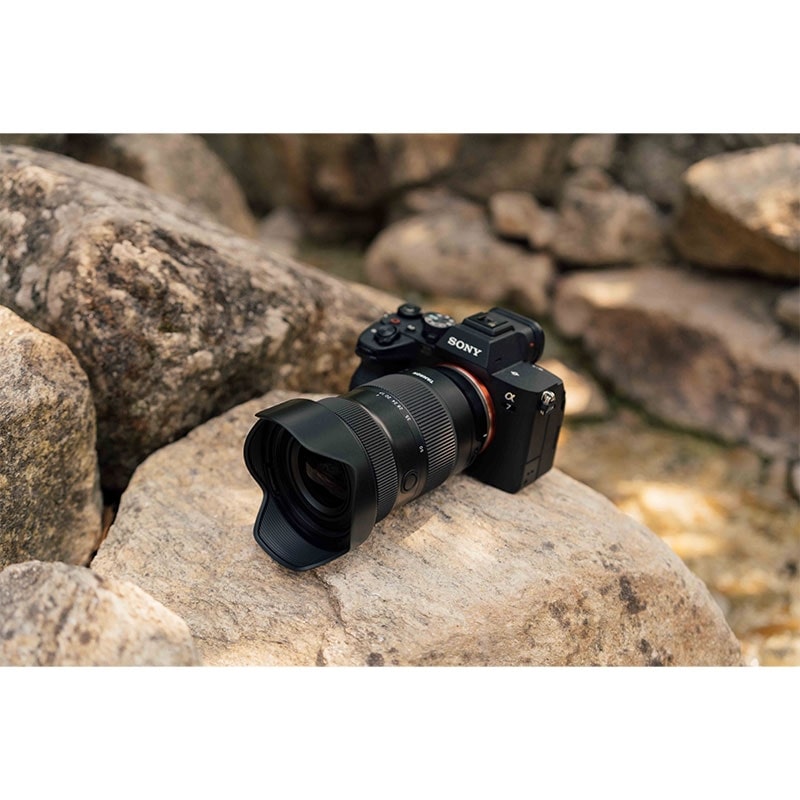 TAMRON 17-50mm F/4 Di III VXD (Model A068) ソニーEマウント 新品