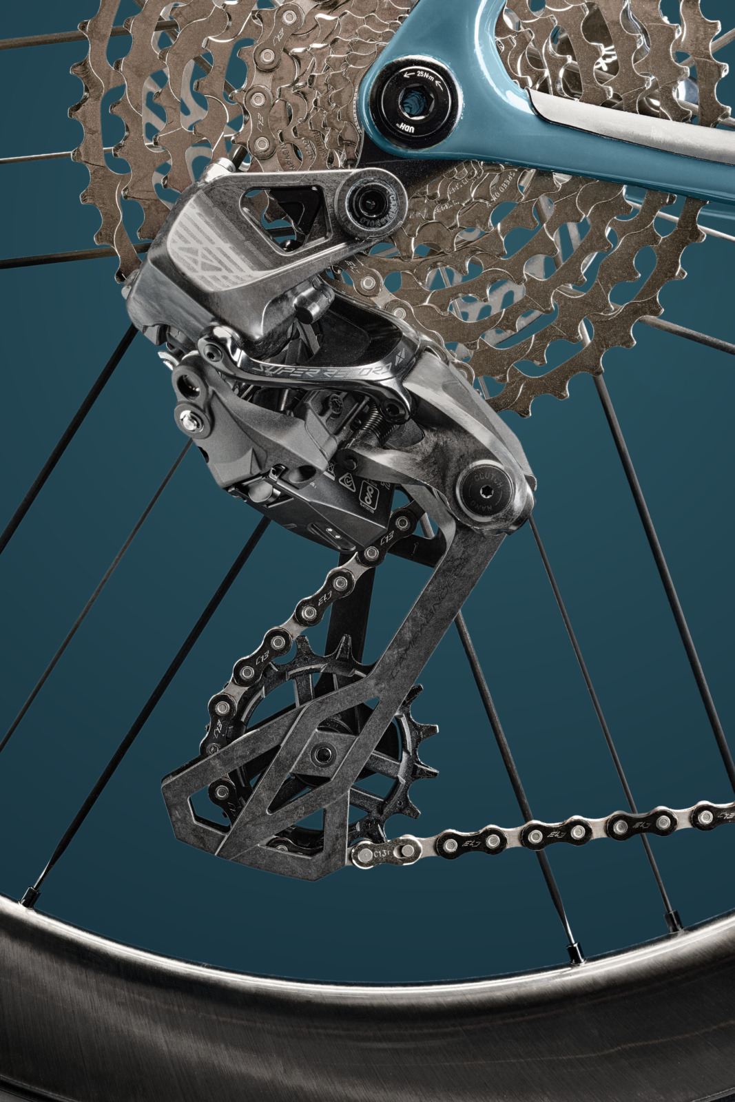 SUPER RECORDがプラットフォーム化 グラベル特化の1x13速「SUPER