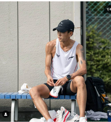 LI-NING（リーニン）FEIDIAN5 ELITE自費購入！弾む！推進力が強烈