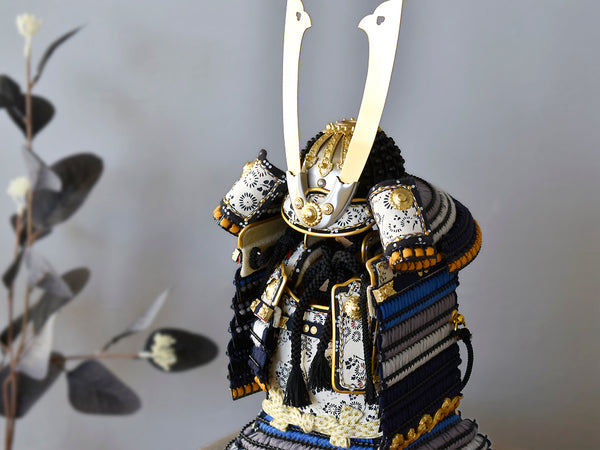 五月人形 奉納鎧 / 鈴甲子雄山 / 星月夜 1/5 / おしゃれ / かっこいい