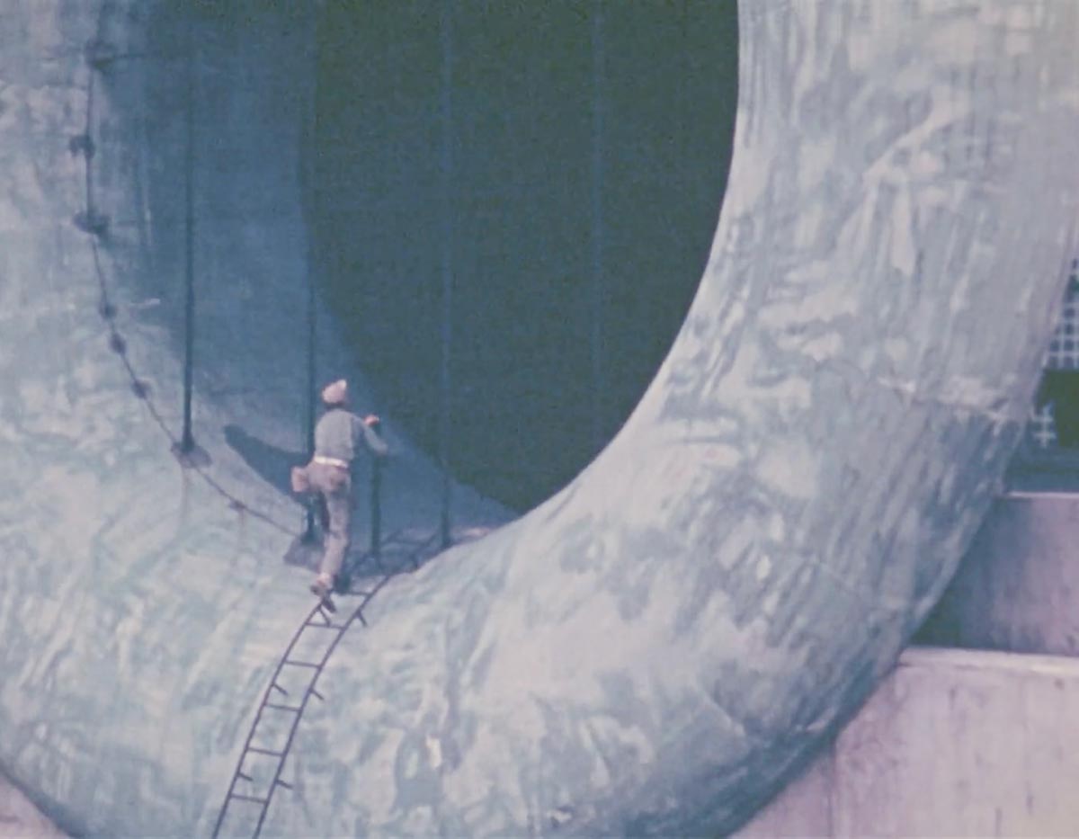 横須賀 日本海軍「謎の巨大風洞」何のために？ 元教授ら情報提供