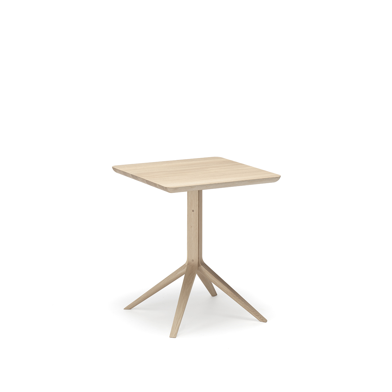 Scout Bistro Table ‒ KARIMOKU NEW STANDARD (KNS)
