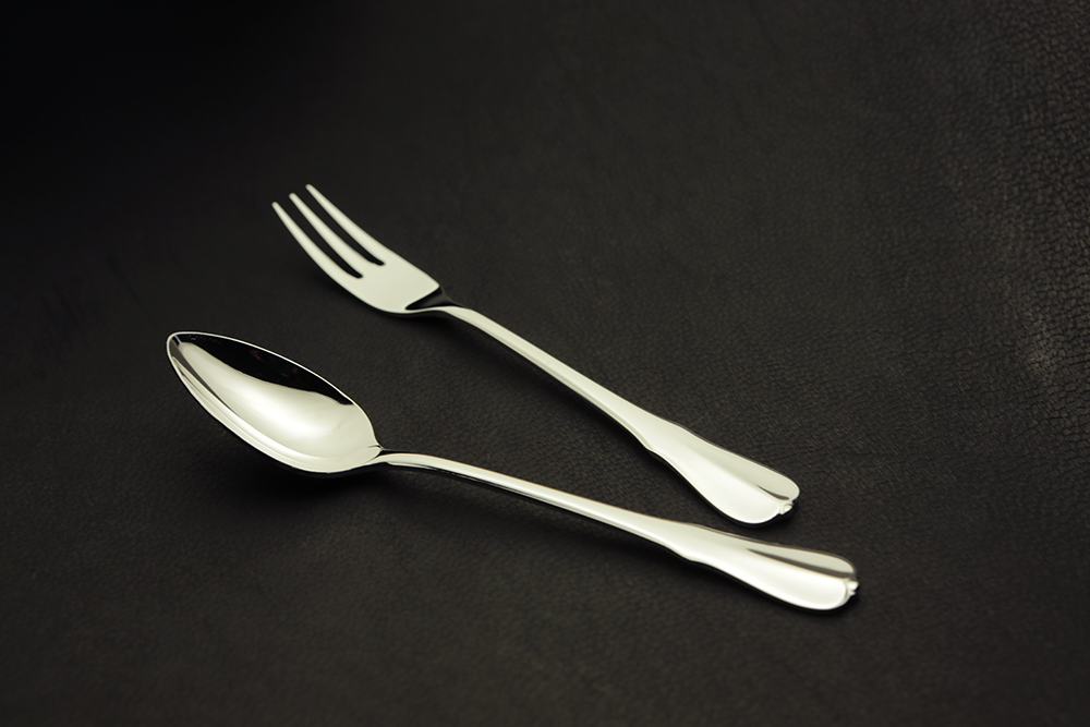 銀食器 純銀カトラリーの販売 宮内庁御用達メーカーの品位検定刻印入