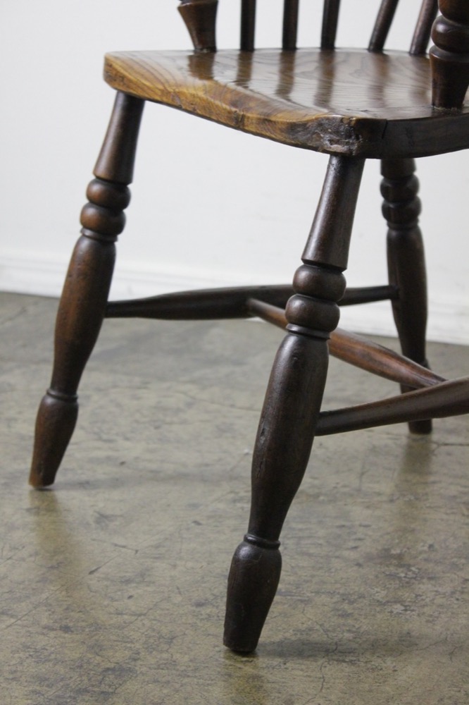 イギリス アンティーク 19世紀初頭 エルム ウィンザー アームチェア