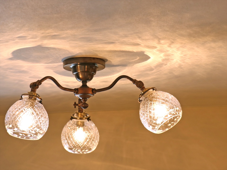 ガラスシェードシャンデリア｜Kilim Style｜#19753 :: 建材トレンド