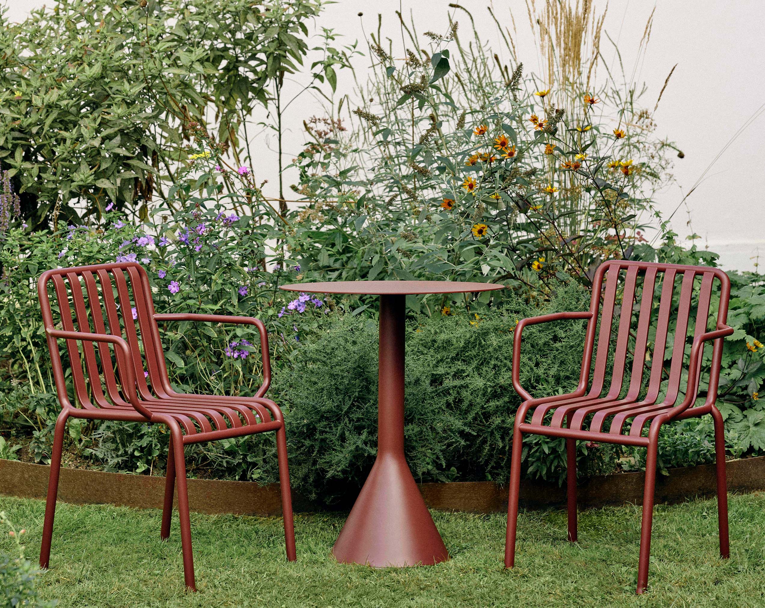 PALISSADE ARM CHAIR - チェア | 【公式】HAYオンラインストア