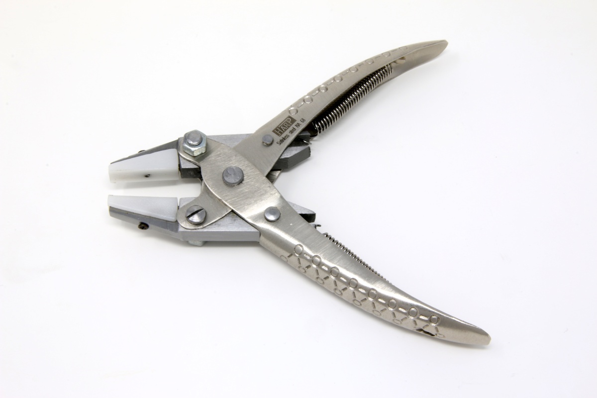 No.NA68 保護爪付、平行動式プライヤー : 彫金工具製造・輸出入の株式