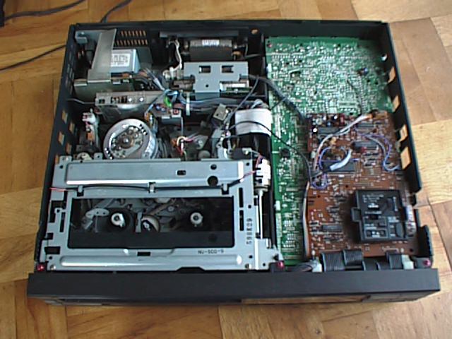 VHSデッキ分解 | にしきの理科準備室