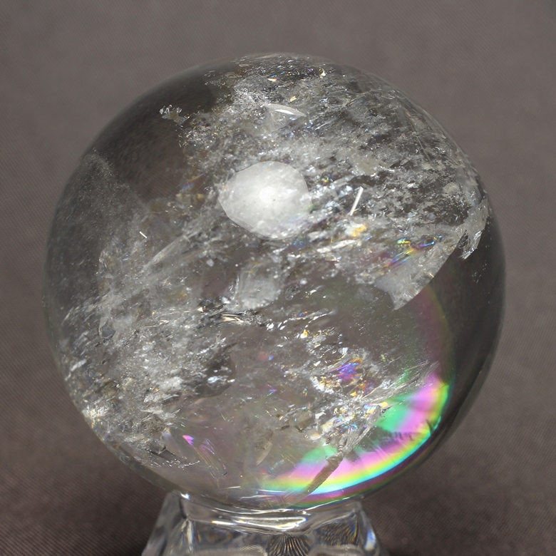 高品質]レインボー水晶丸玉/アイリスクォーツスフィア（54.5mm