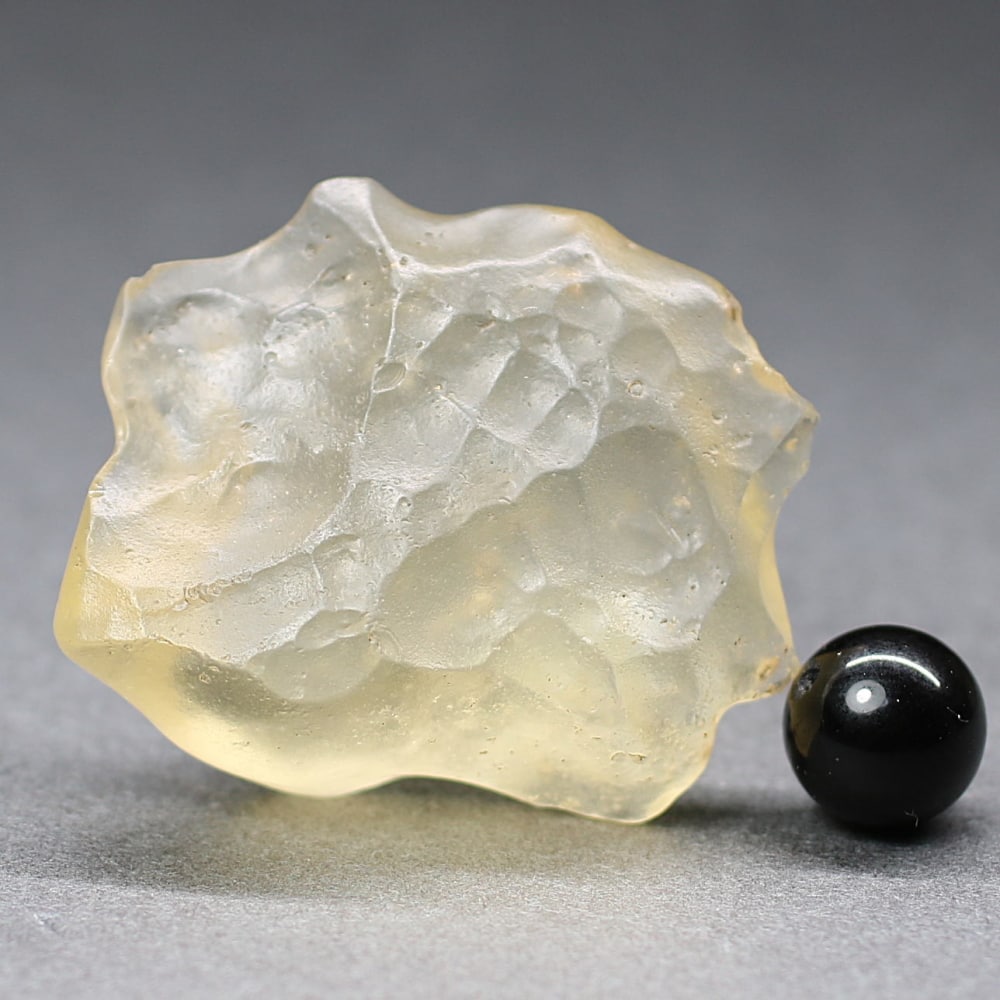 高品質]天然リビアングラス原石（16.4g） - 埼玉県吉川市の天然石専門