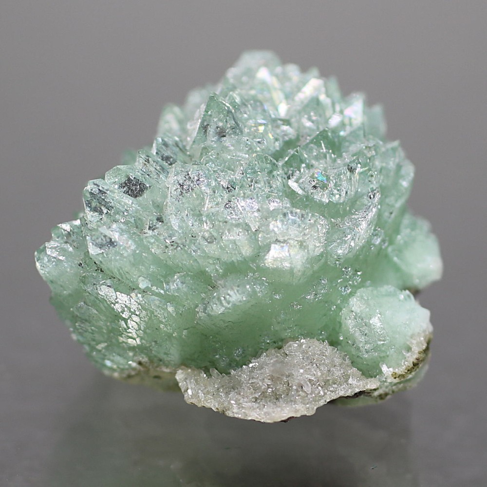 高品質]インド産グリーンアポフィライト結晶原石（フラワークラスター