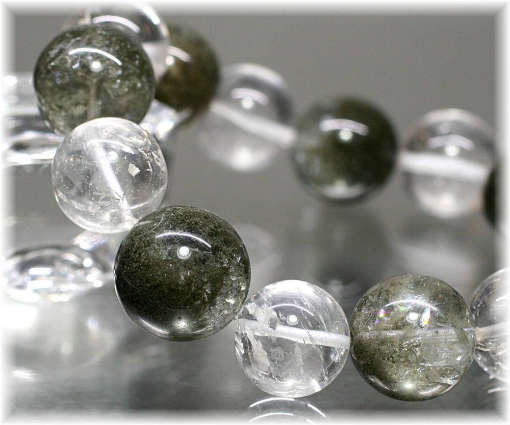 ガネッシュヒマール産]ヒマラヤ水晶特選ブレスレット（クローライト